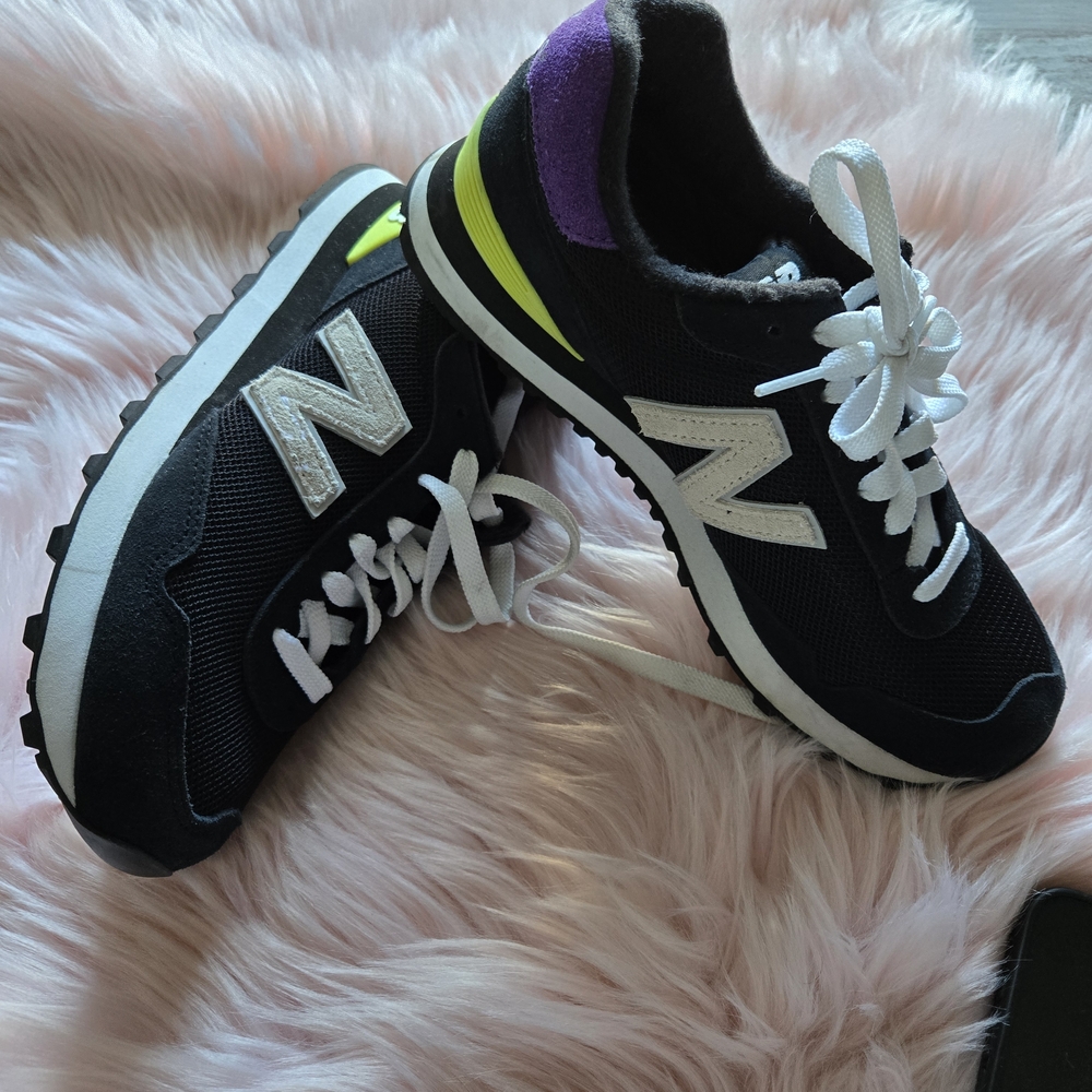 New Balance 515 Women's Black and Purple Sneakers perfect condition! Super cute! - Picture 2 of 3